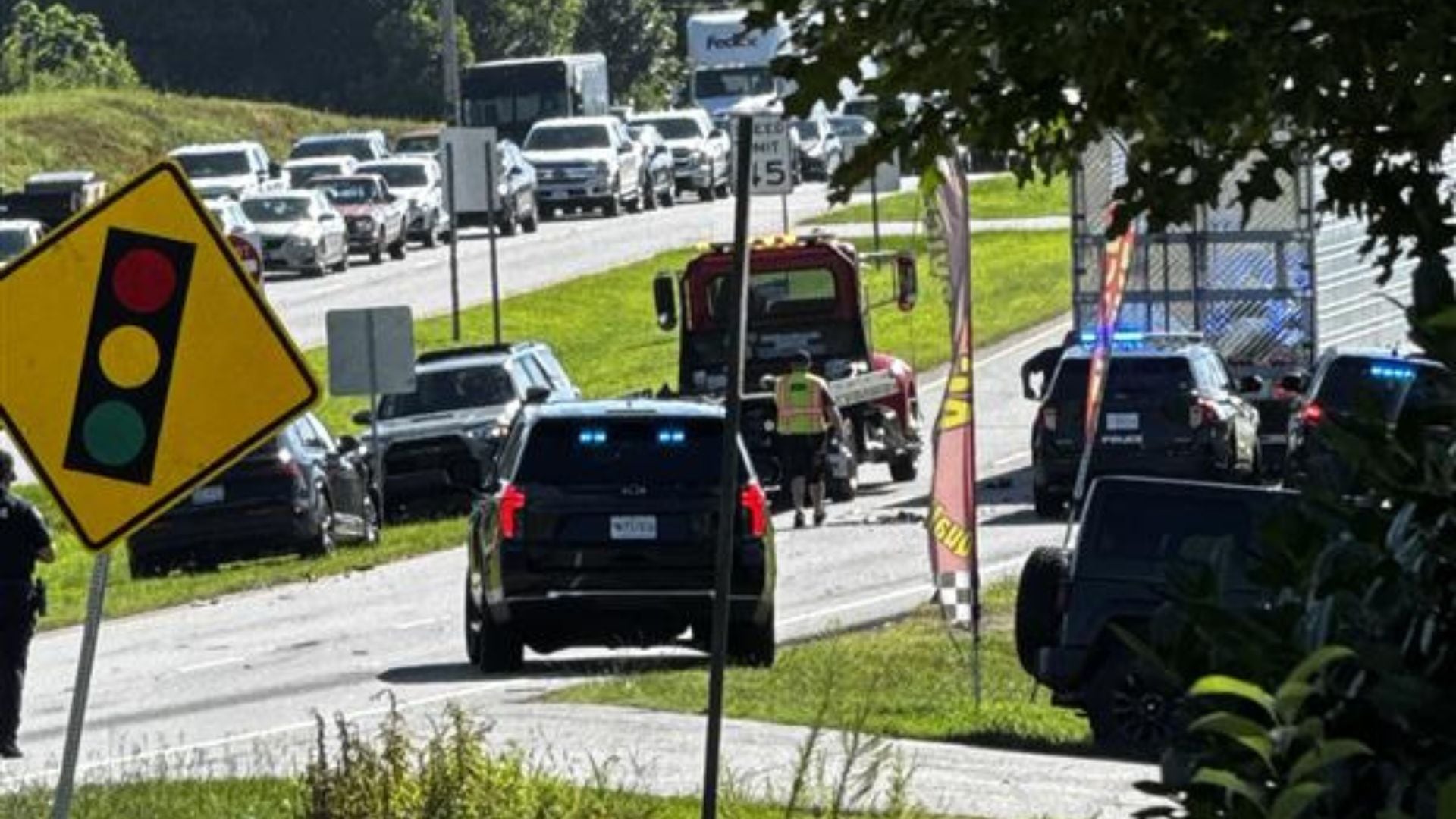 Tractor-Trailer Involved in Five-Vehicle Crash on Highway 123 in Easley
