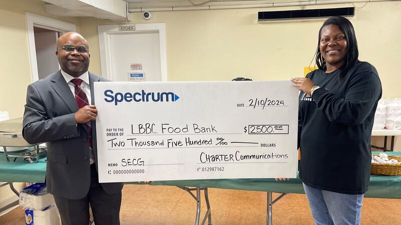 Spectrum Bank Spectrum awards $2500 to Upstate food bank